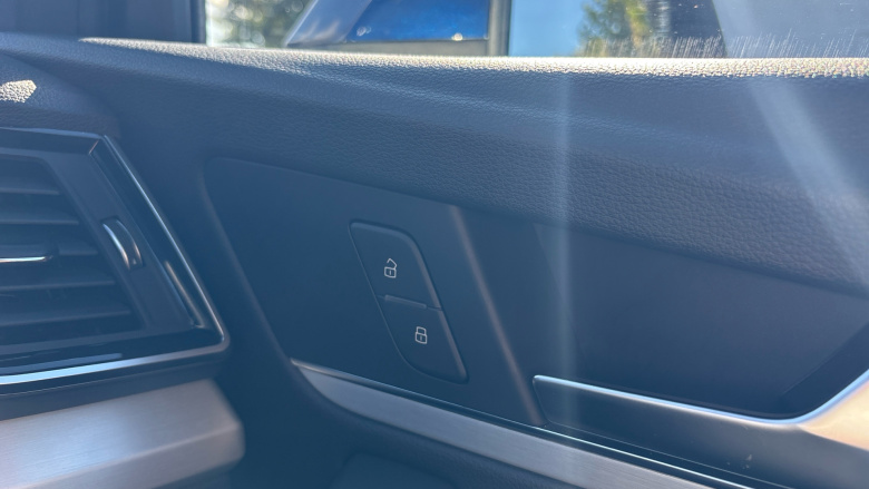 Audi Q5 40 TDI Quattro S Line 5dr S Tronic Diesel Estate